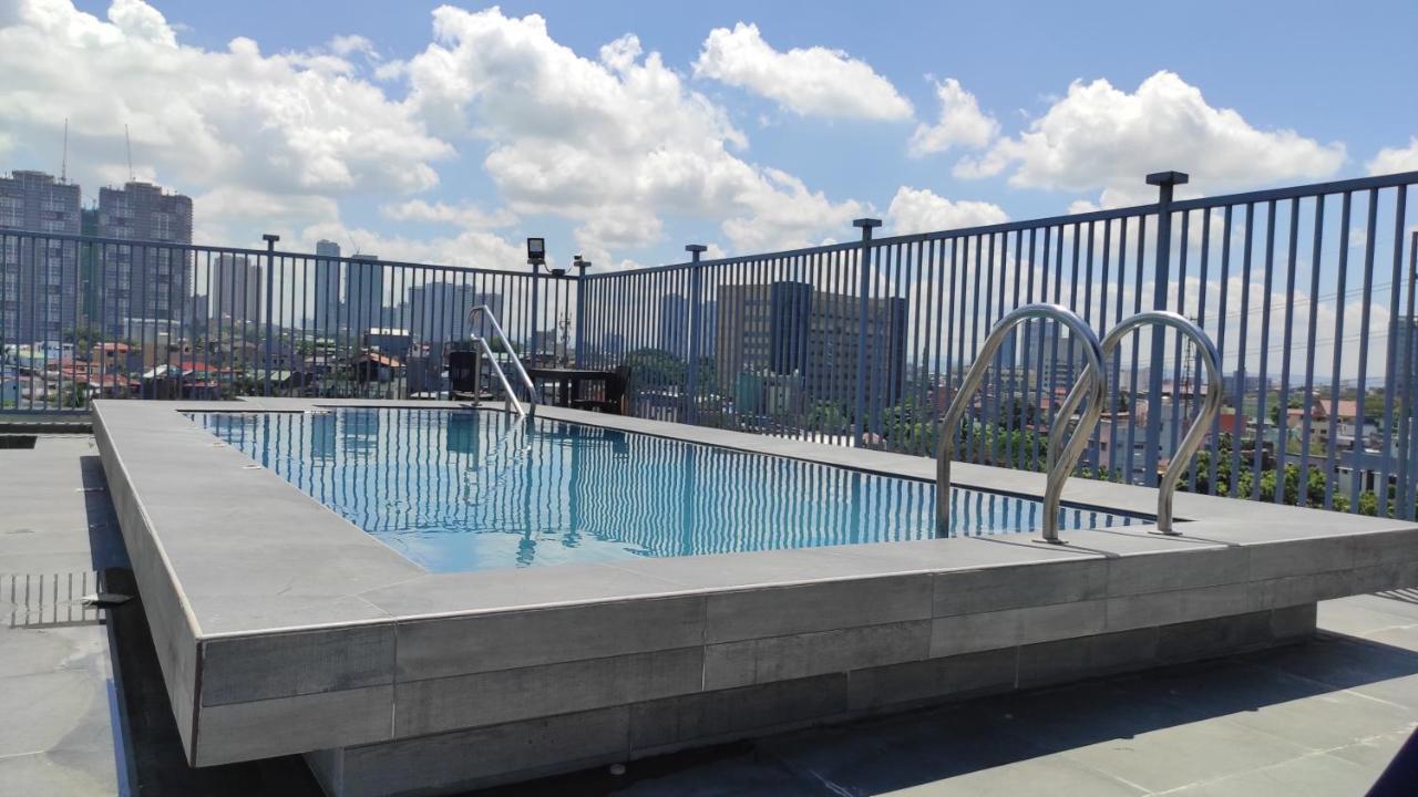 Nest Fort Bgc Makati City Ngoại thất bức ảnh